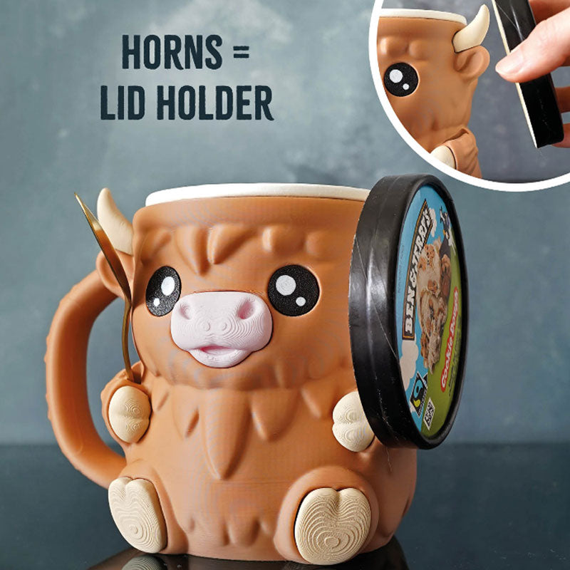 Highland Cow Curling Stand