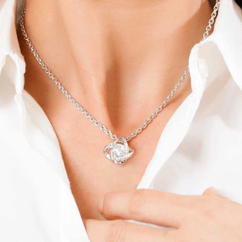 👪To my daughter “Heart of Love”necklace🍀