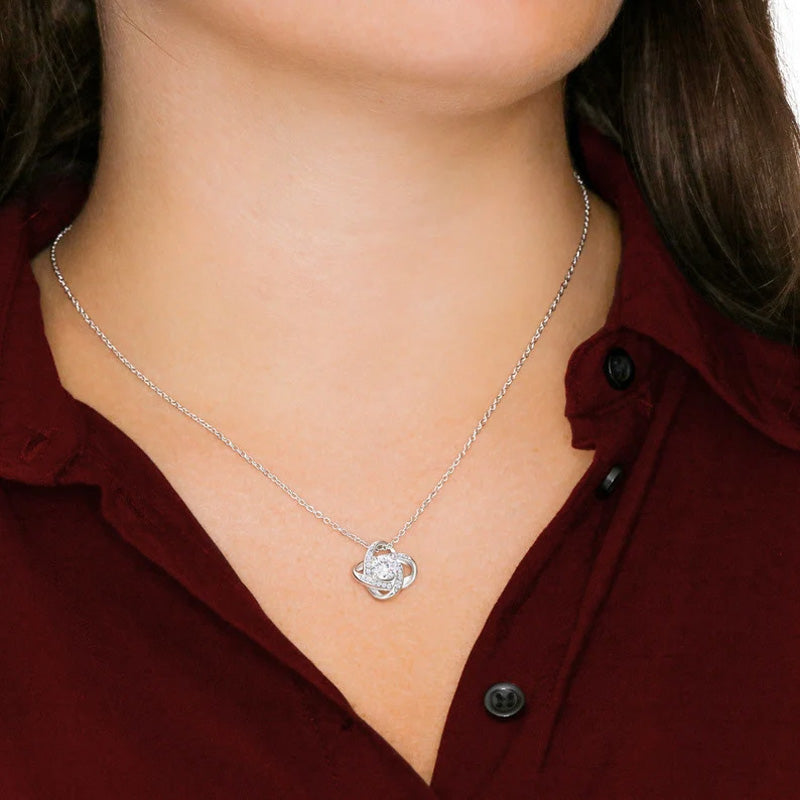 👪To my daughter “Heart of Love”necklace🍀